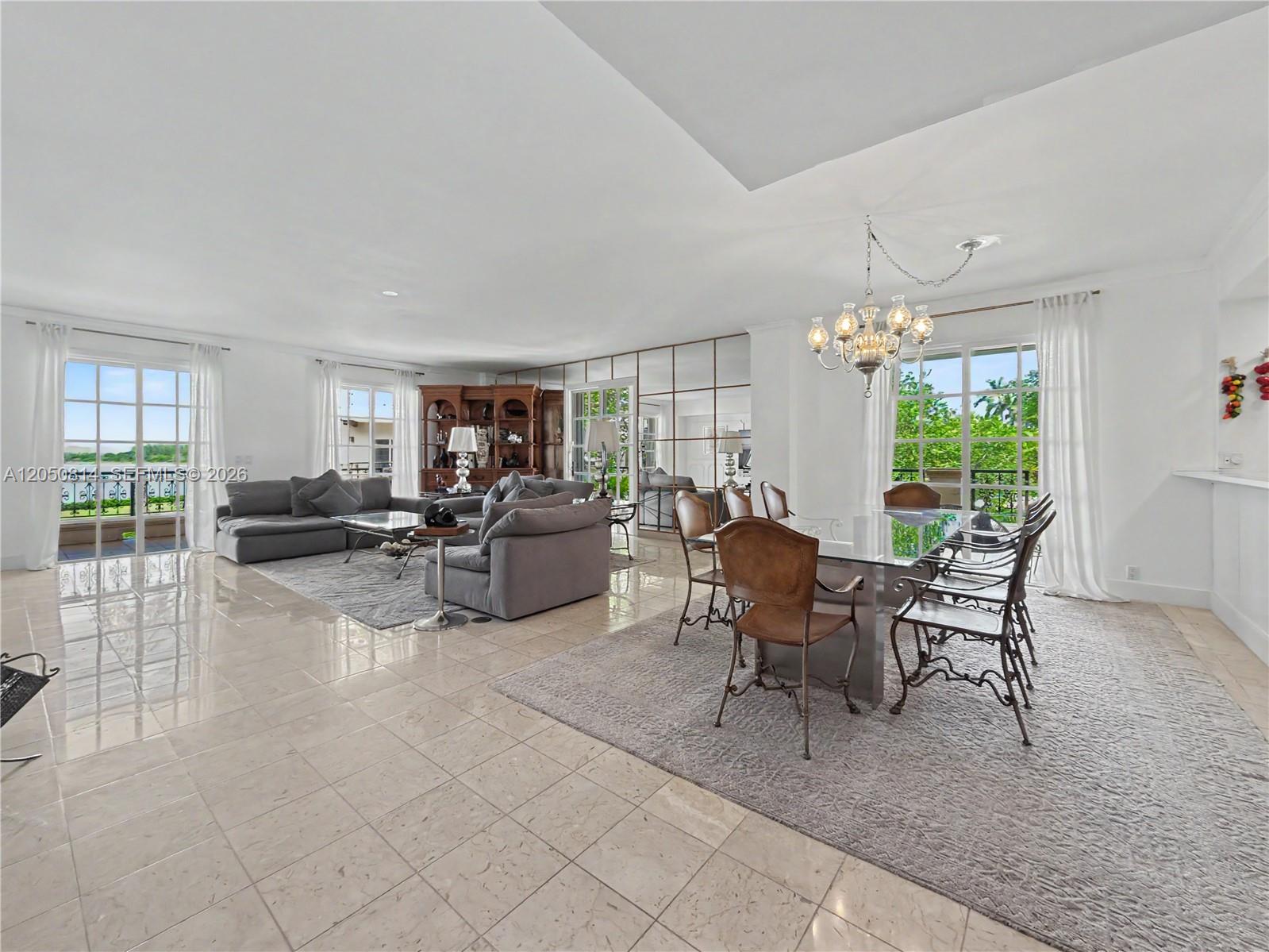 2124 Fisher Island Dr # 2124