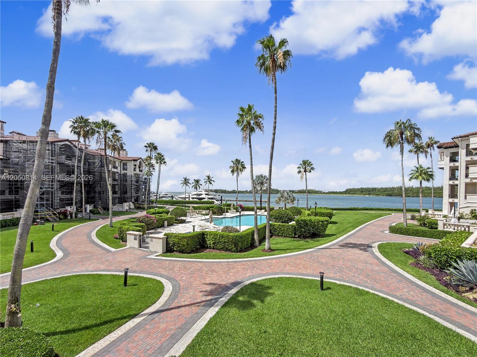 2124 Fisher Island Dr # 2124
