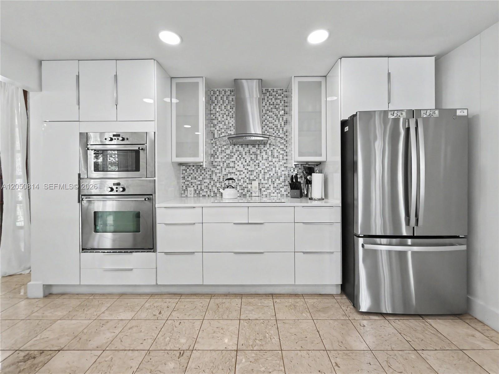 2124 Fisher Island Dr # 2124