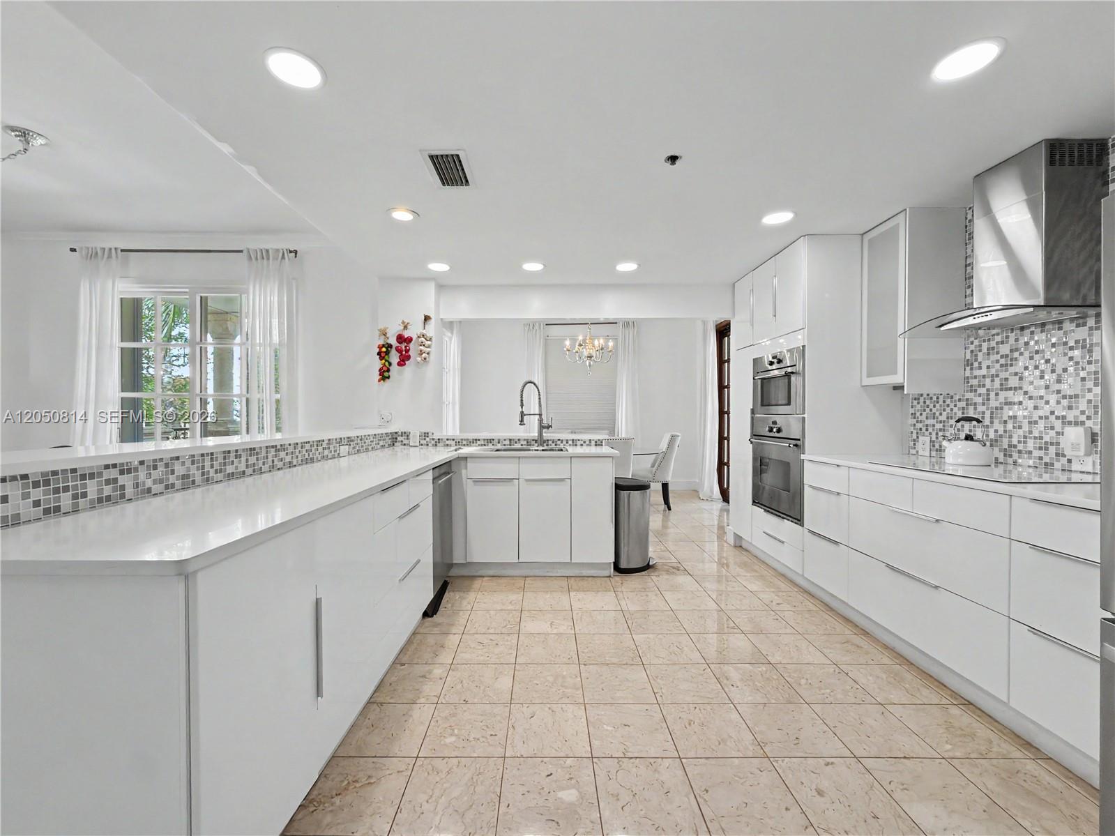 2124 Fisher Island Dr # 2124