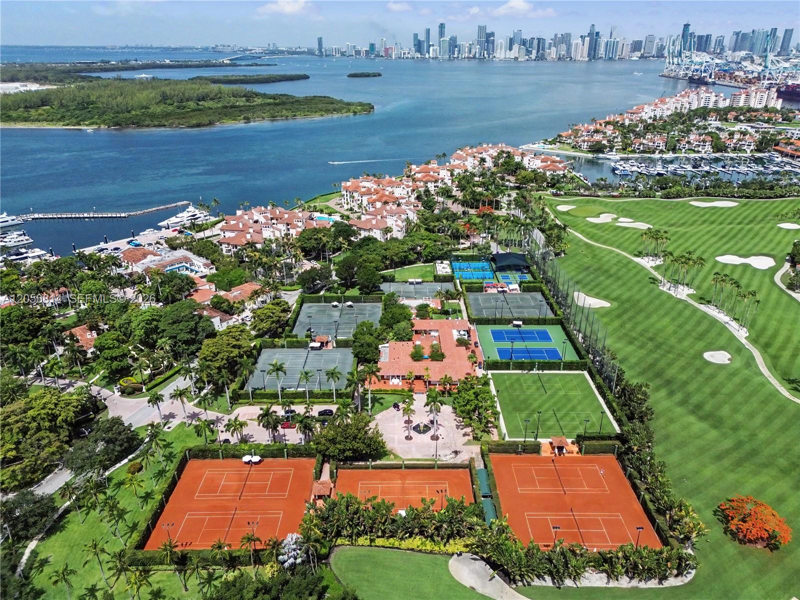 2124 Fisher Island Dr # 2124