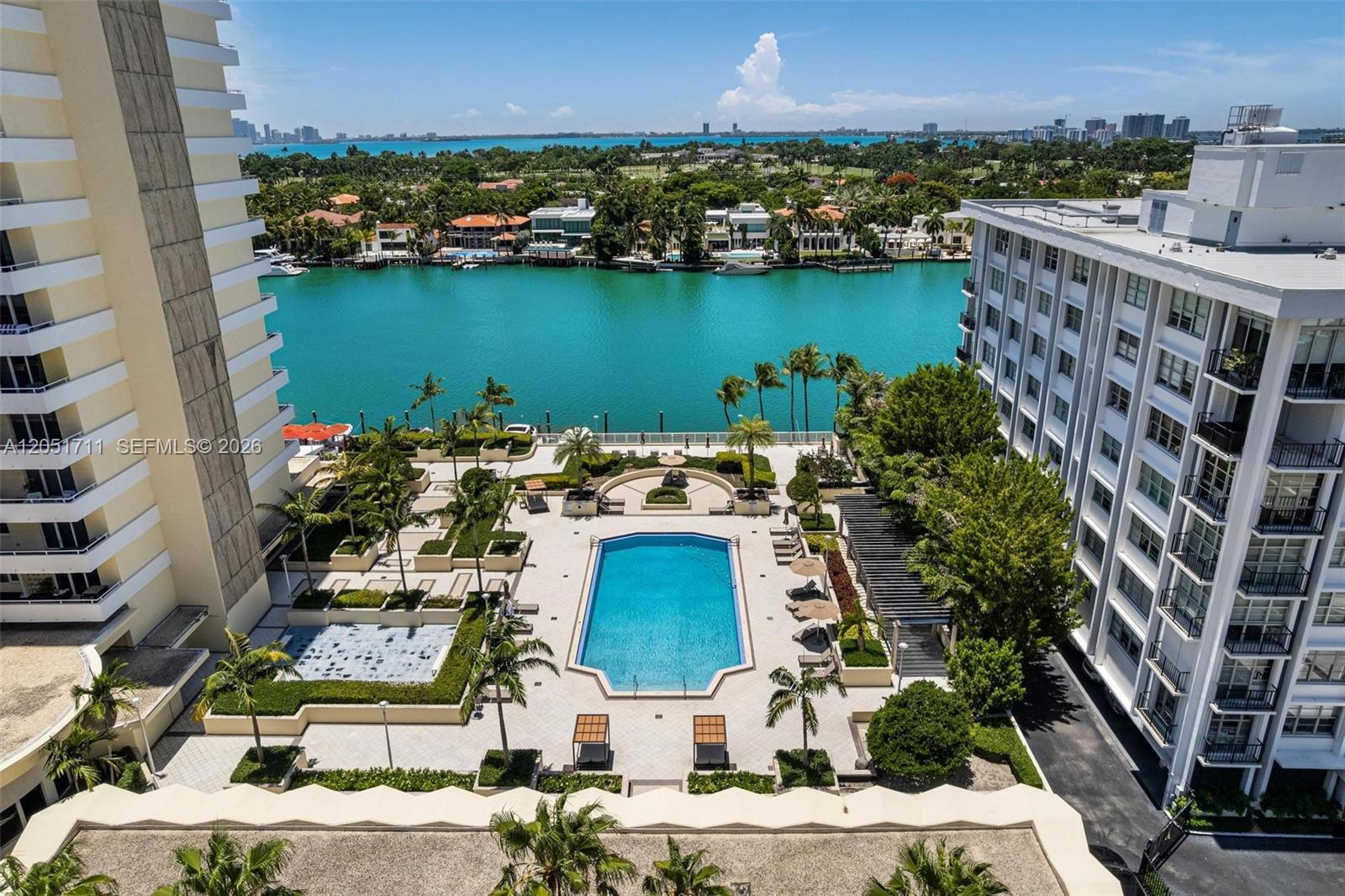 5600 Collins Ave # 7J