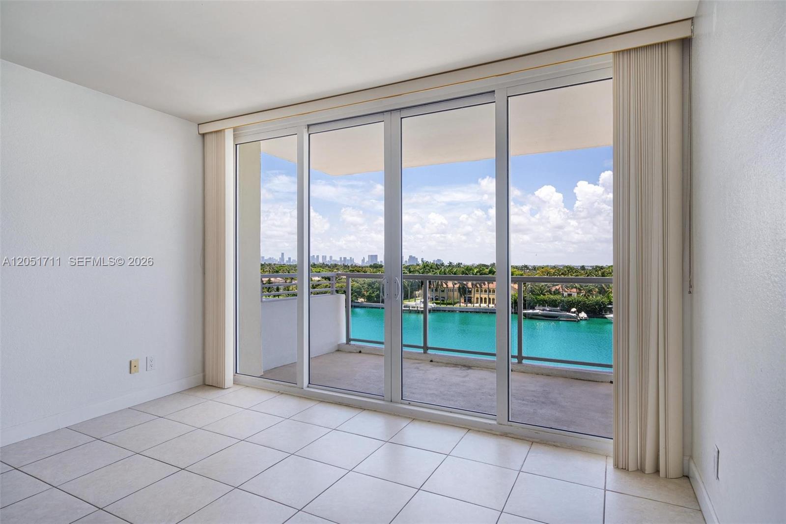 5600 Collins Ave # 7J