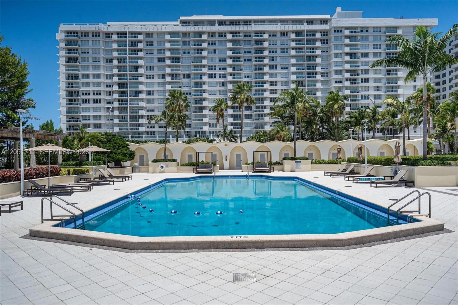 5600 Collins Ave # 7J