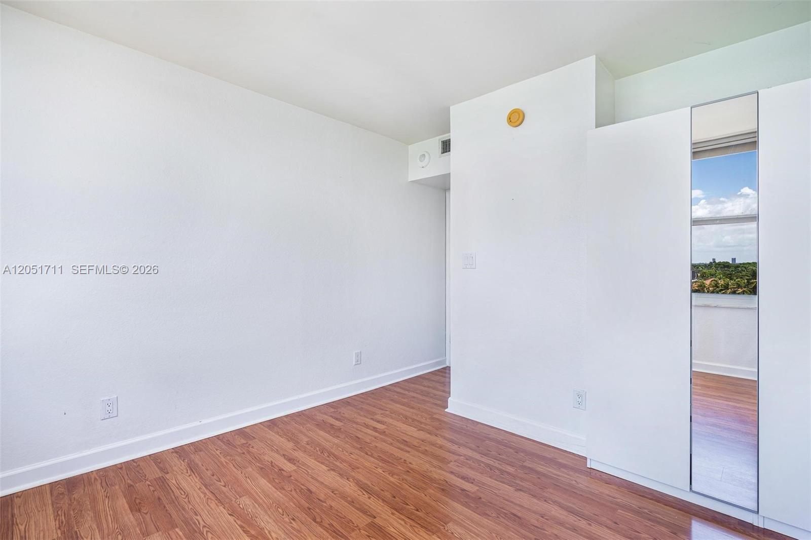 5600 Collins Ave # 7J