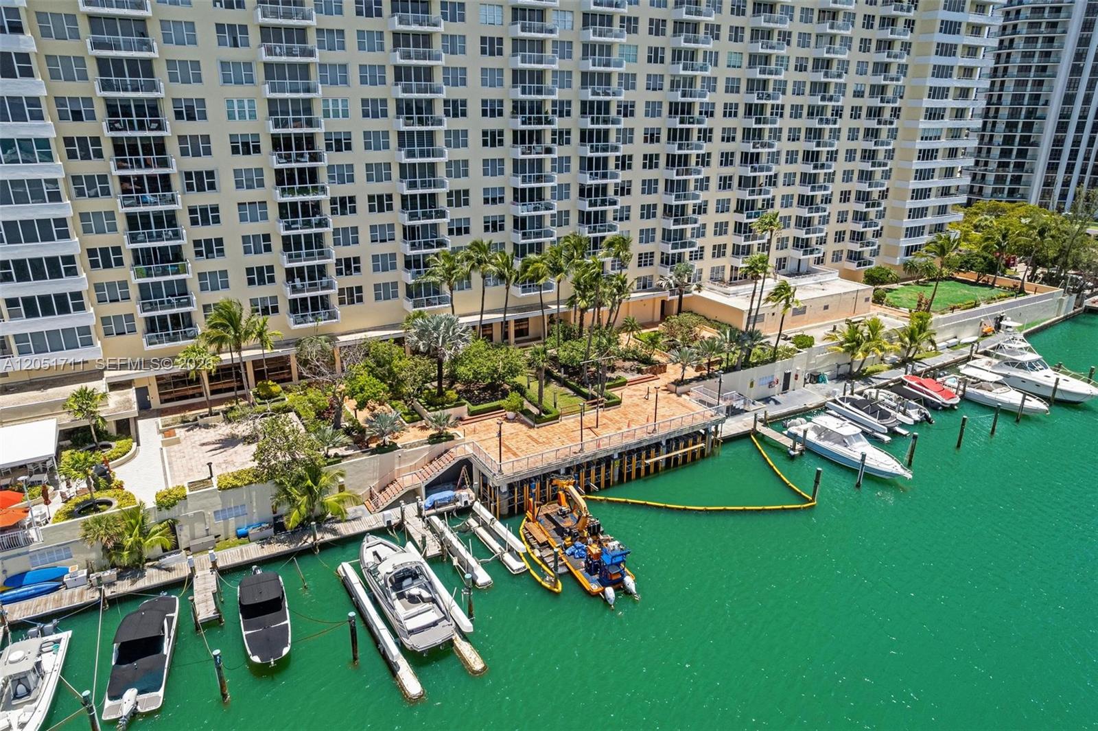 5600 Collins Ave # 7J