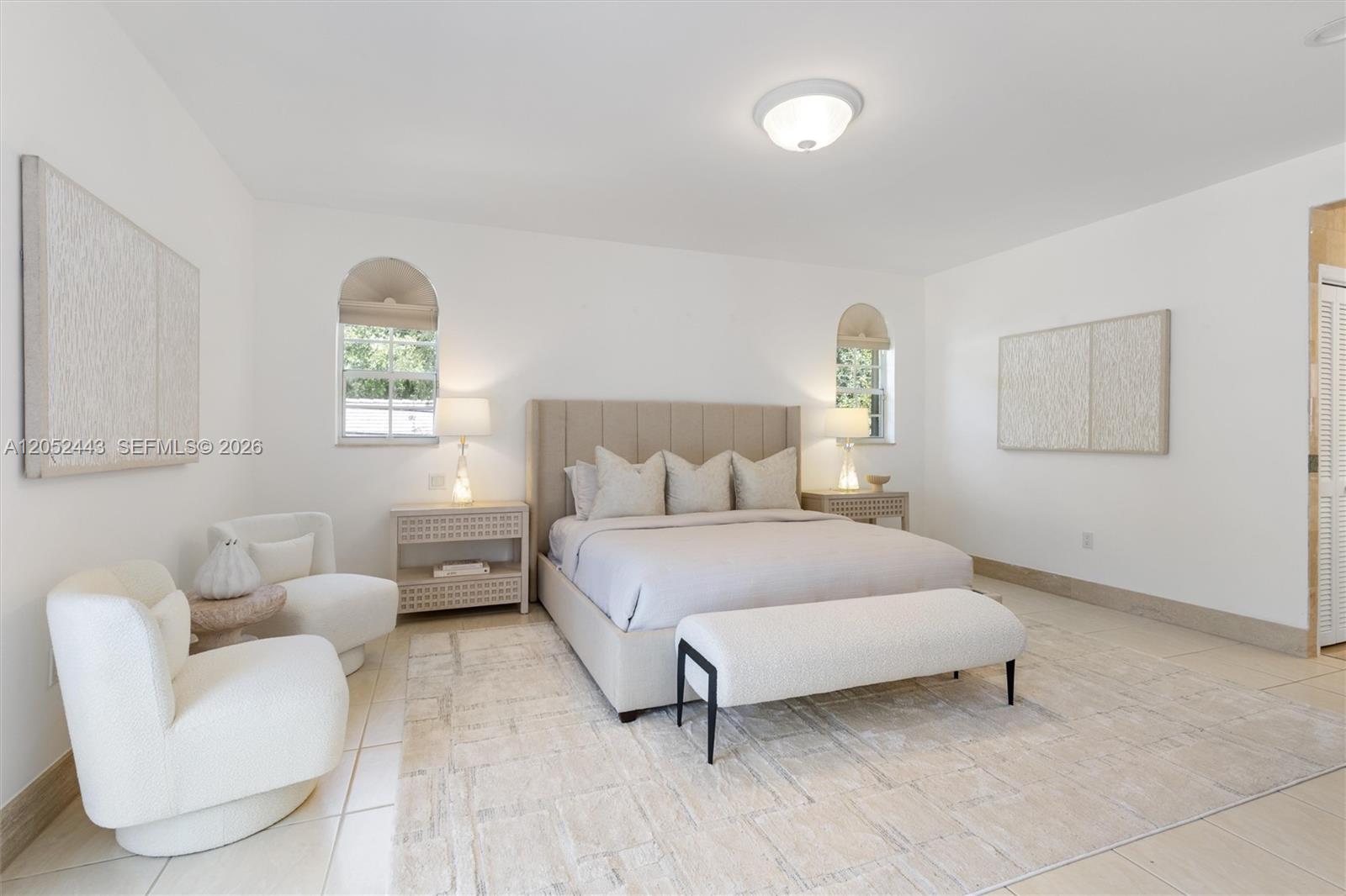 145 W Sunrise Ave