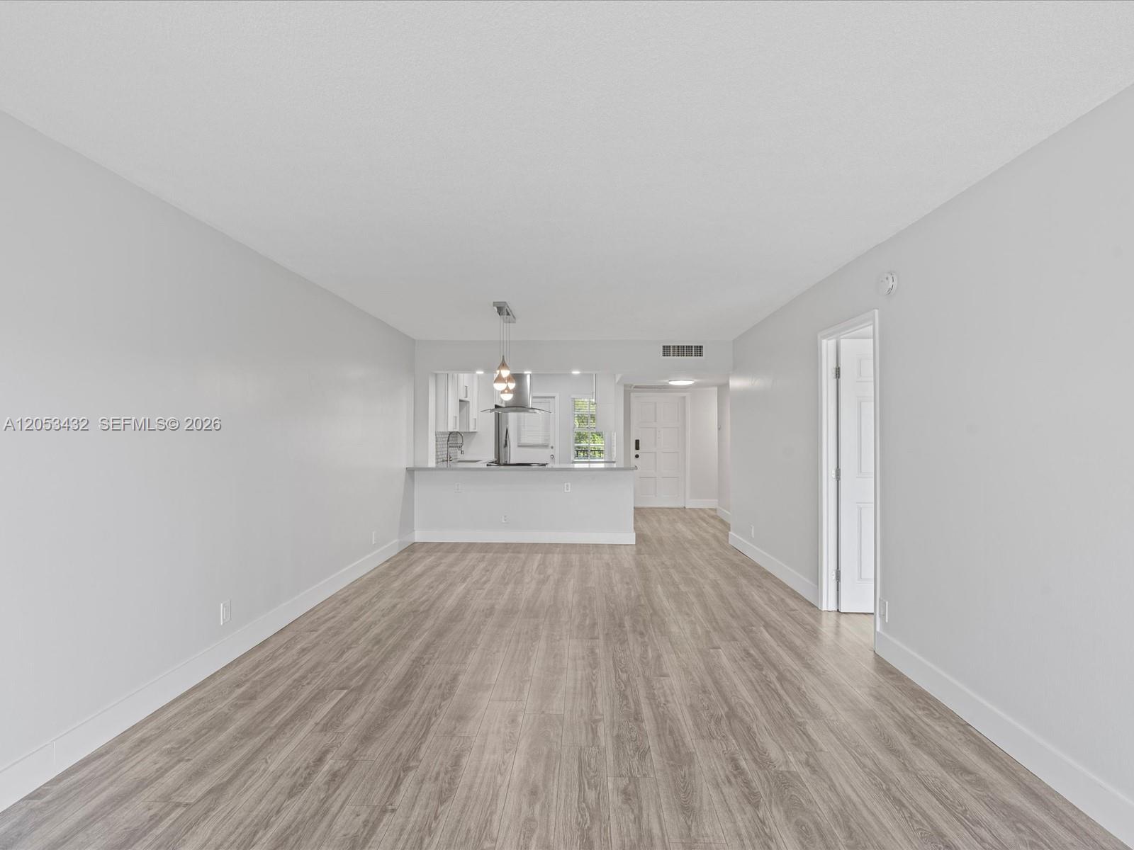 3150 N Palm Aire Dr # 406