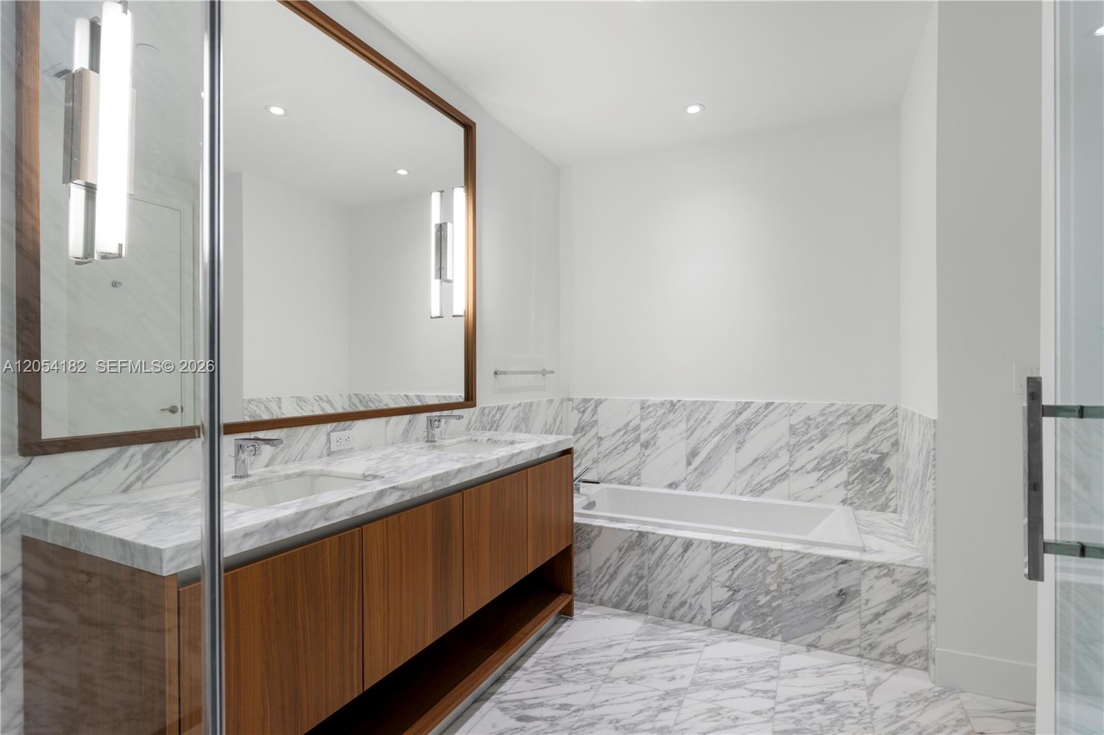 175 SE 25th Rd # 2701