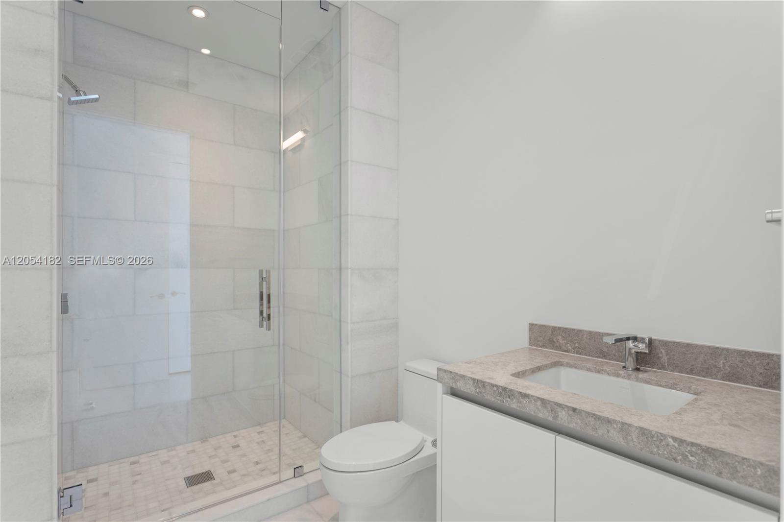175 SE 25th Rd # 2701