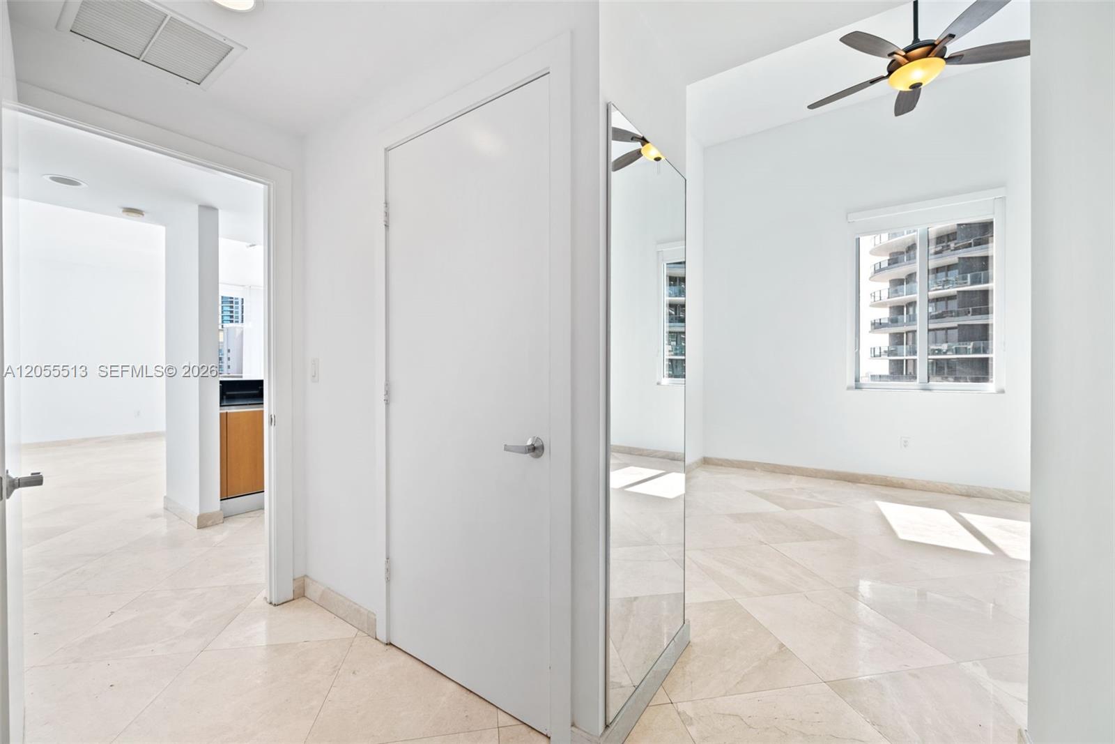 1050 Brickell Ave # 3314