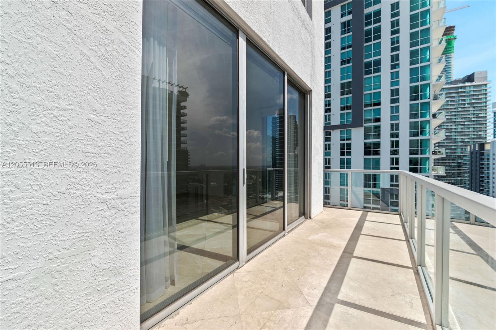1050 Brickell Ave # 3314