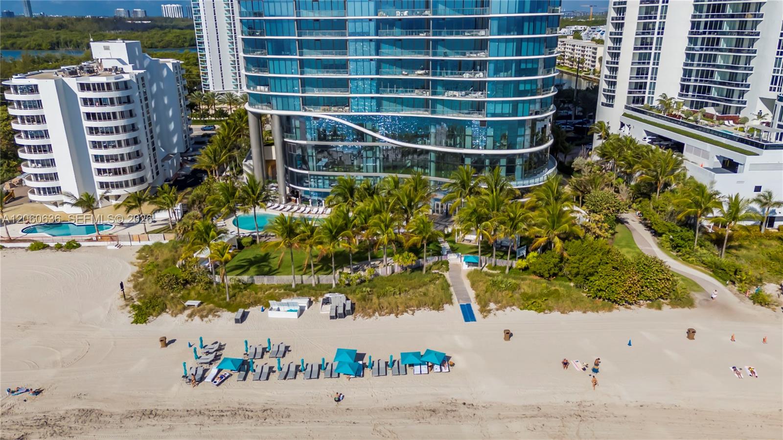 15701 Collins Ave # 4701