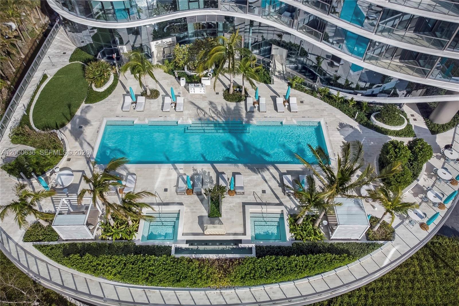 15701 Collins Ave # 4701