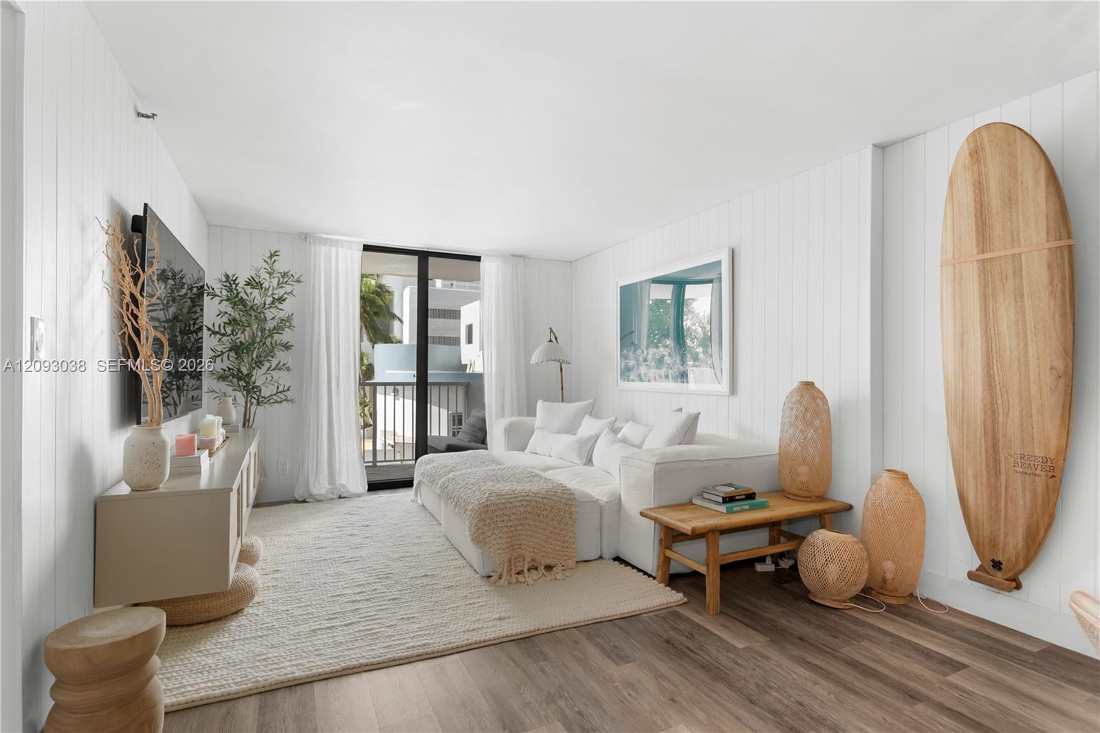 4301 Collins Ave # 207
