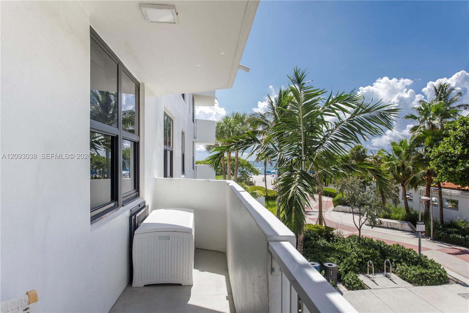 4301 Collins Ave # 207