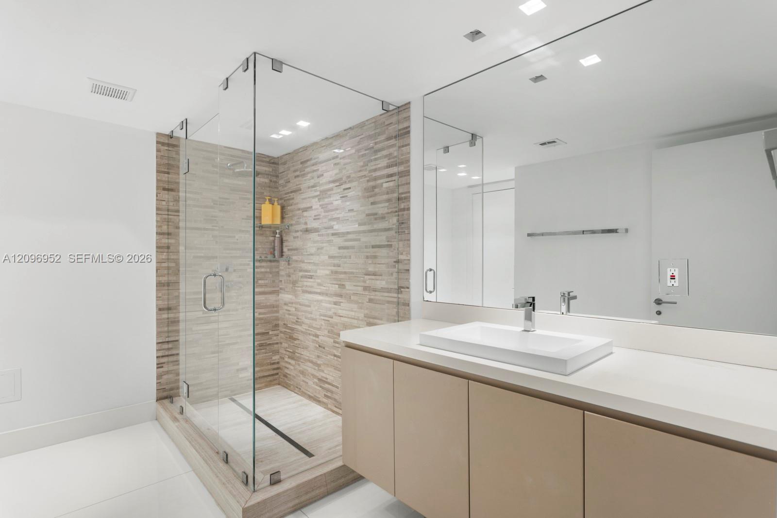 10155 Collins Avenue # 1210