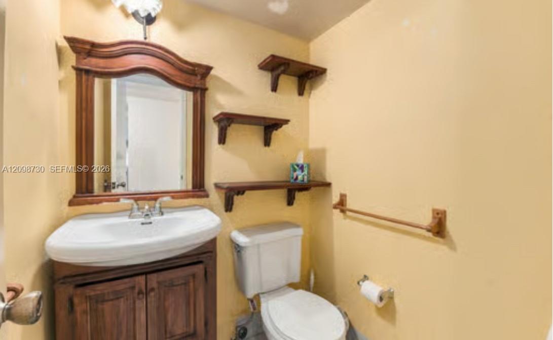 1420 Brickell Bay Dr # 202E