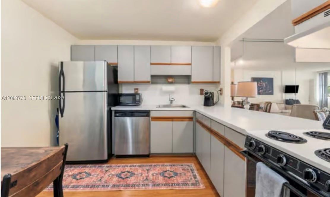 1420 Brickell Bay Dr # 202E