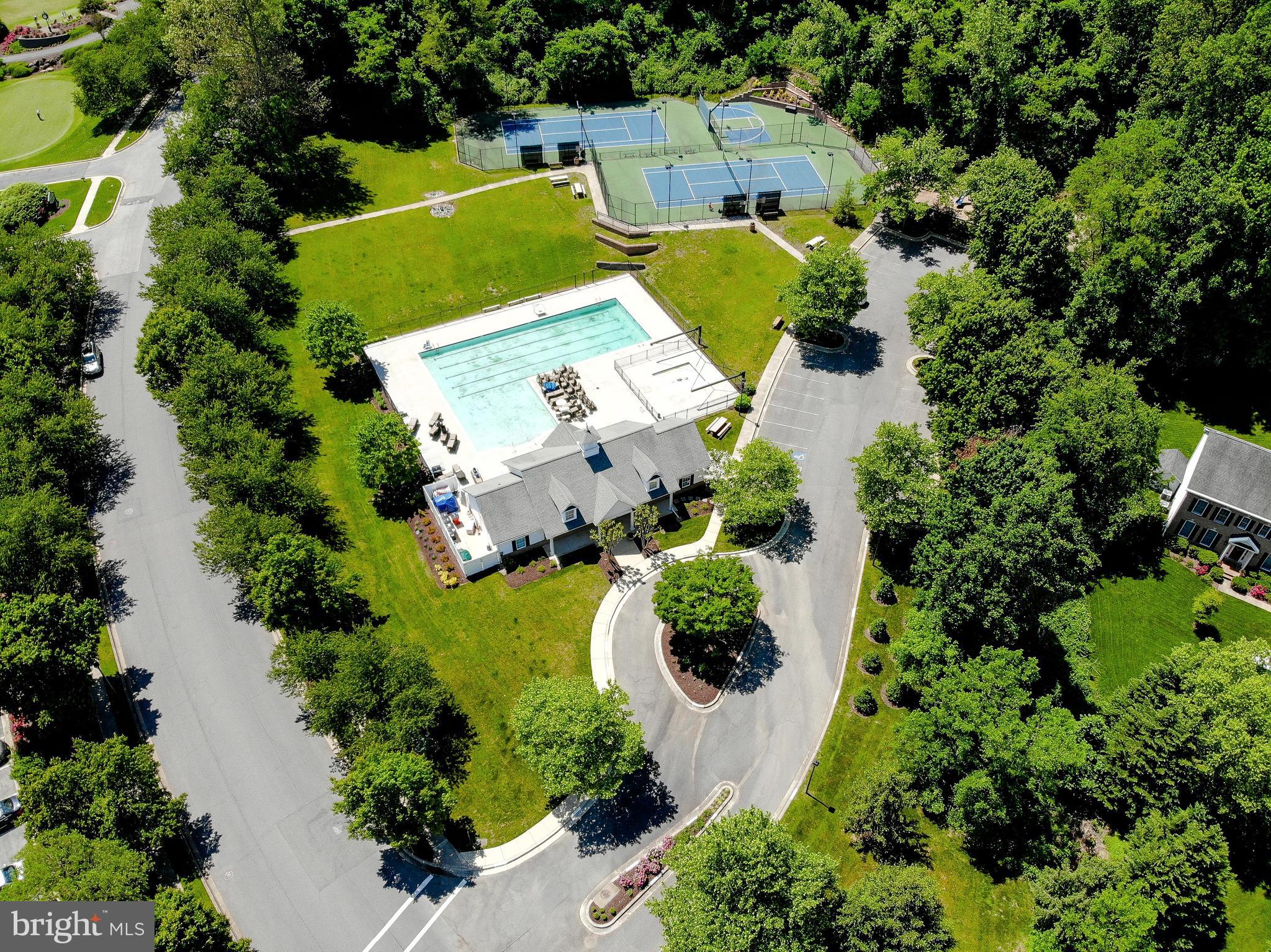 306 COLONY POINT PLACE