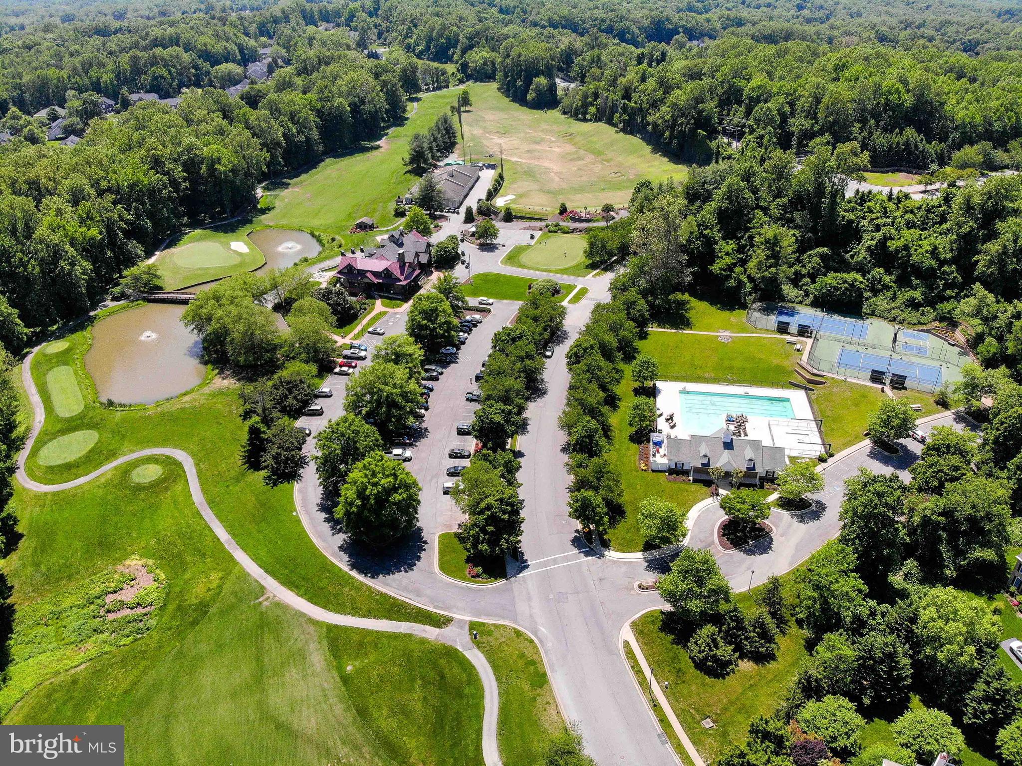 306 COLONY POINT PLACE