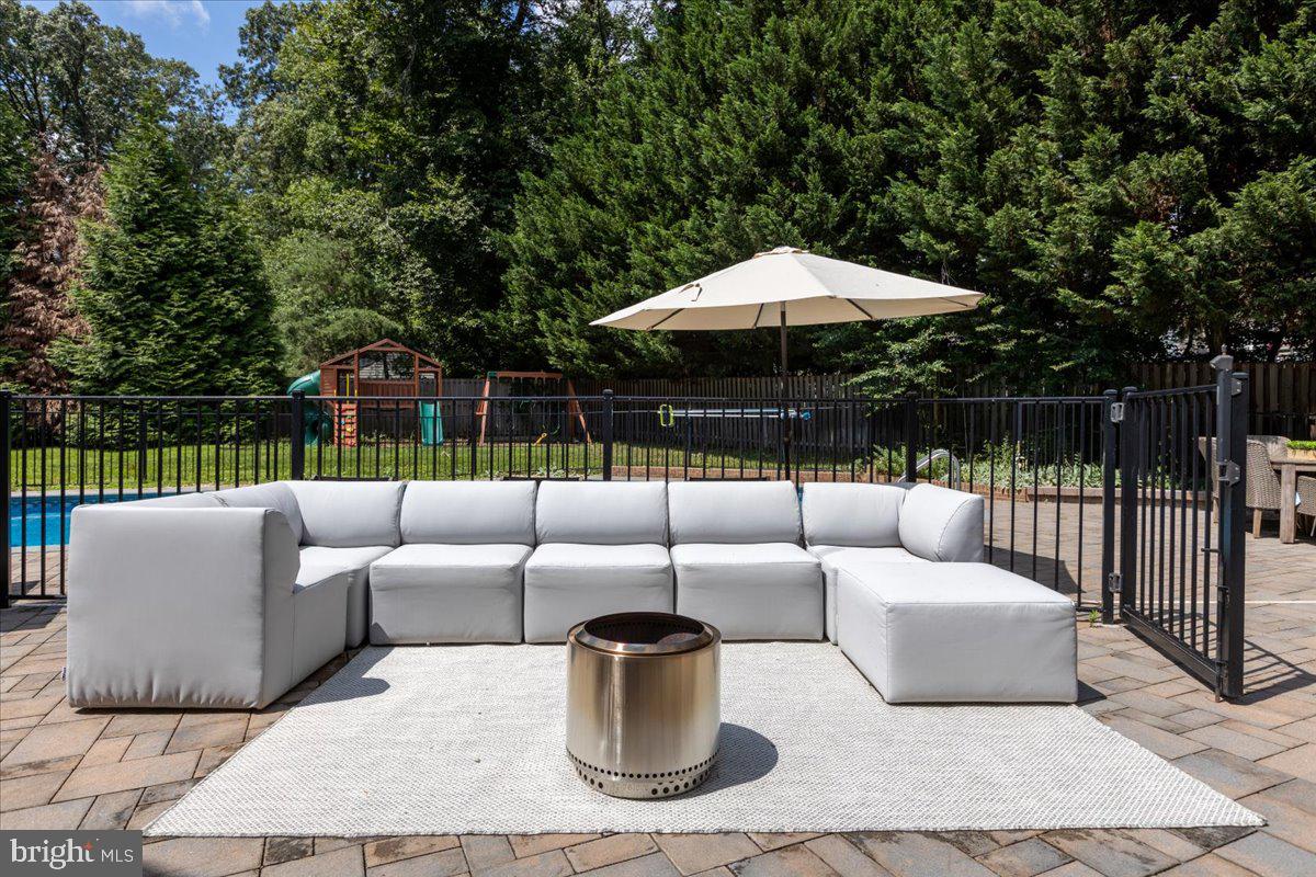 1022 NEW DAWN LANE