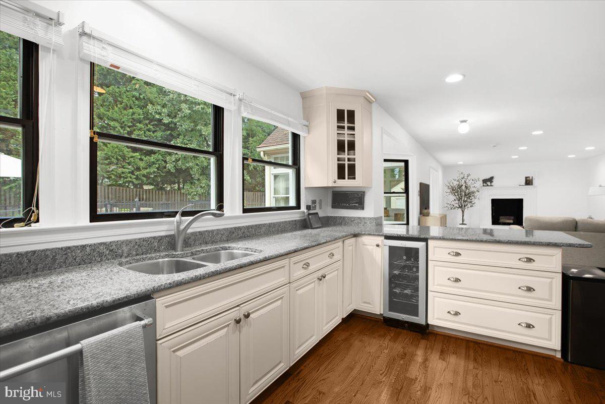1022 NEW DAWN LANE