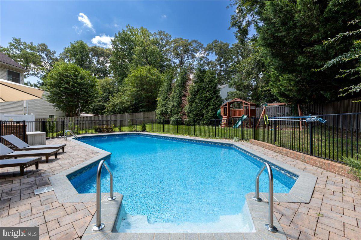 1022 NEW DAWN LANE