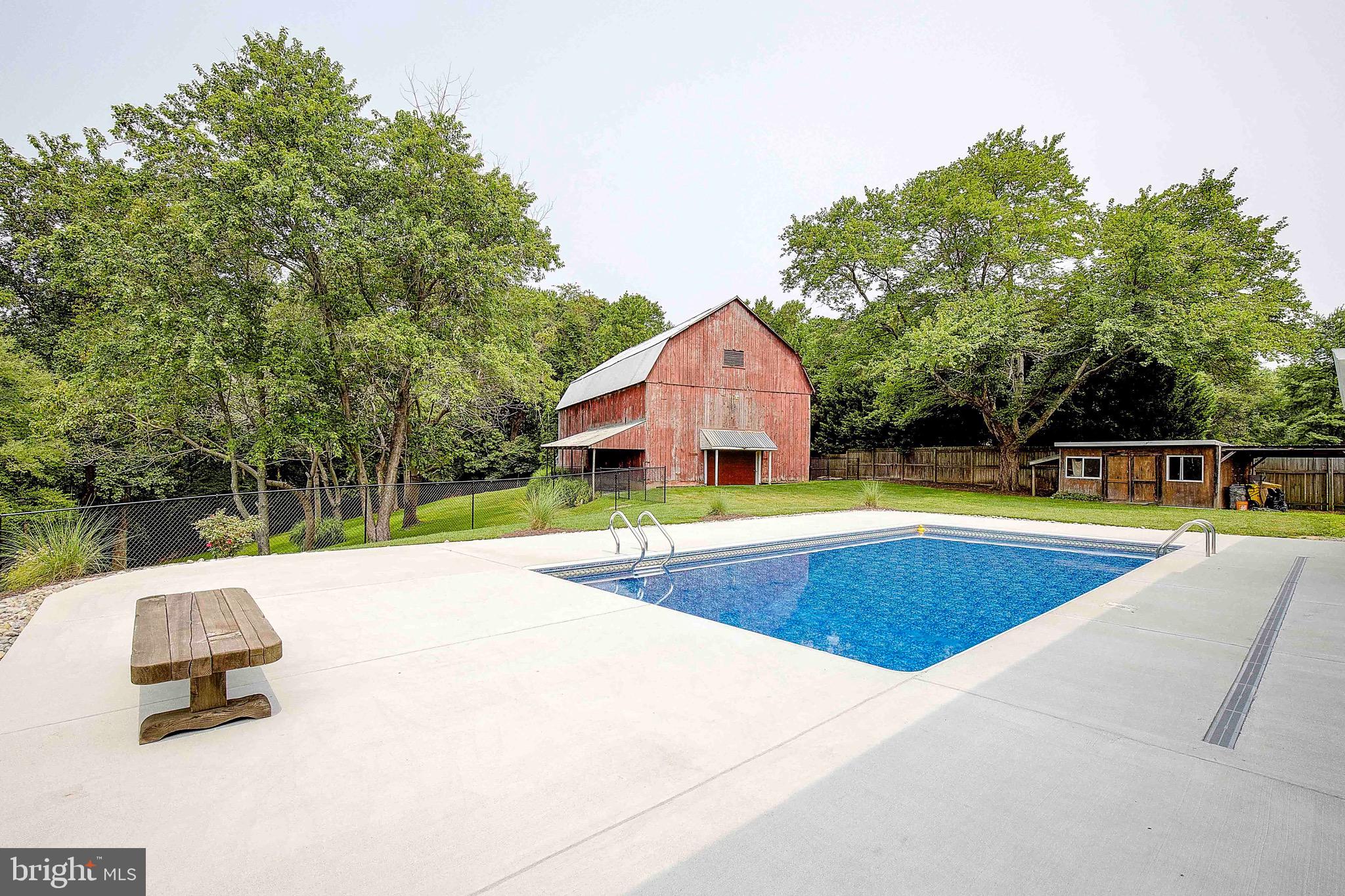 510 CORBIN PARKWAY