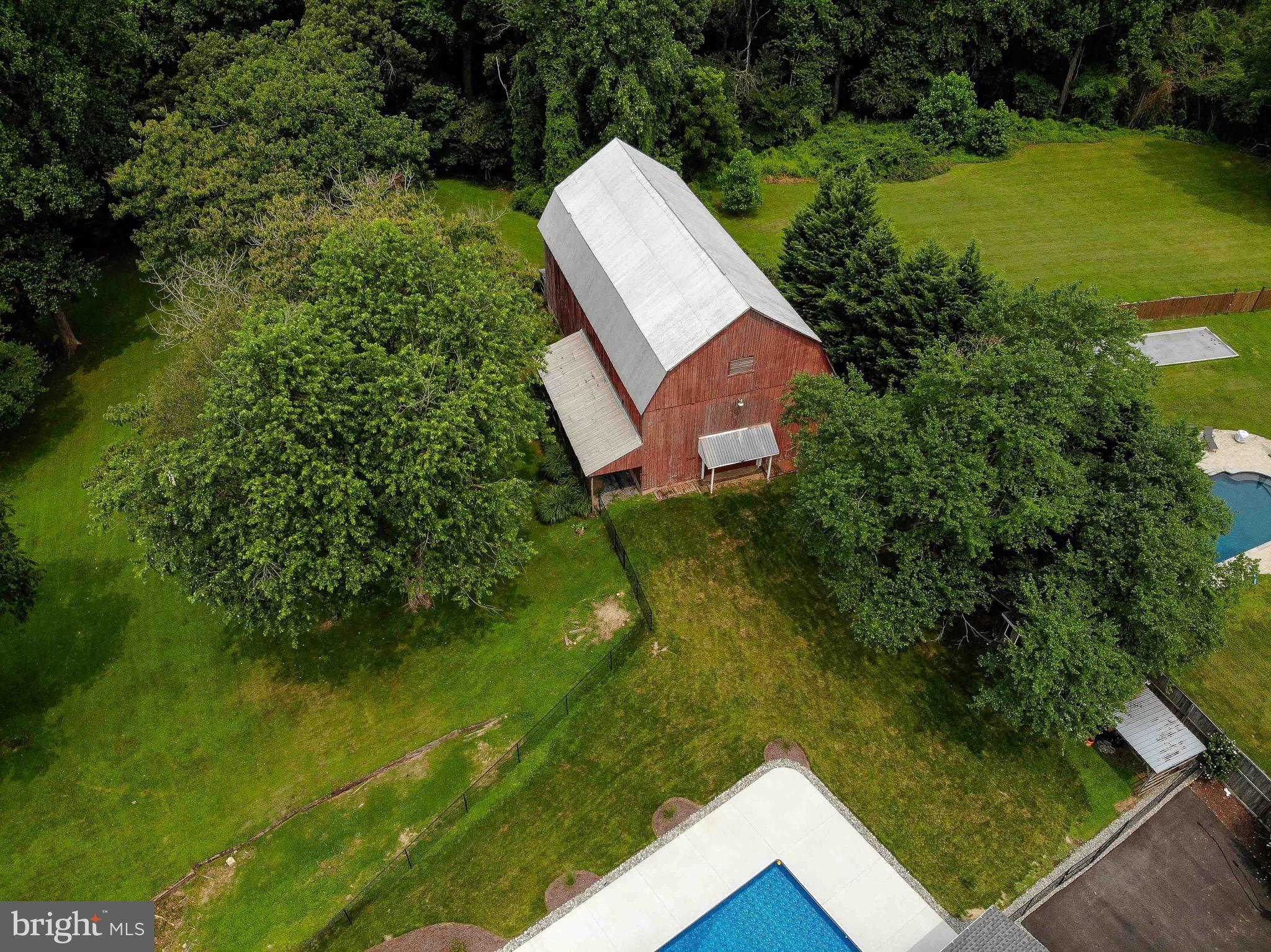 510 CORBIN PARKWAY
