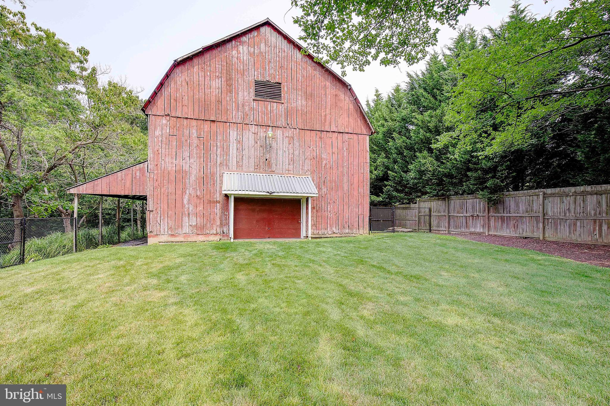 510 CORBIN PARKWAY
