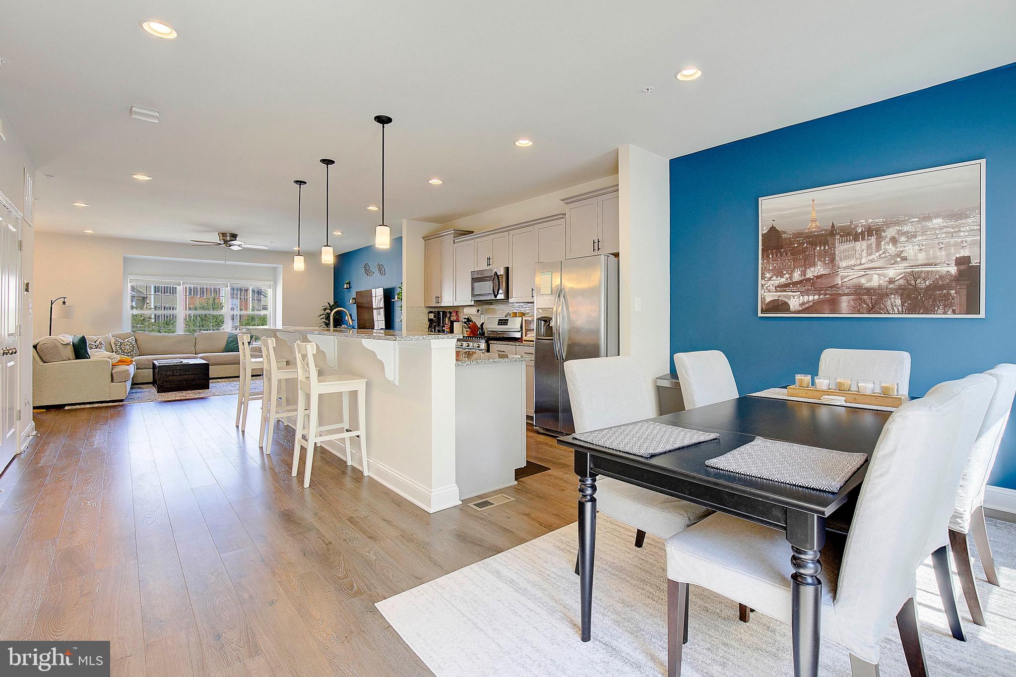 621 CLEAR BLUE LANE