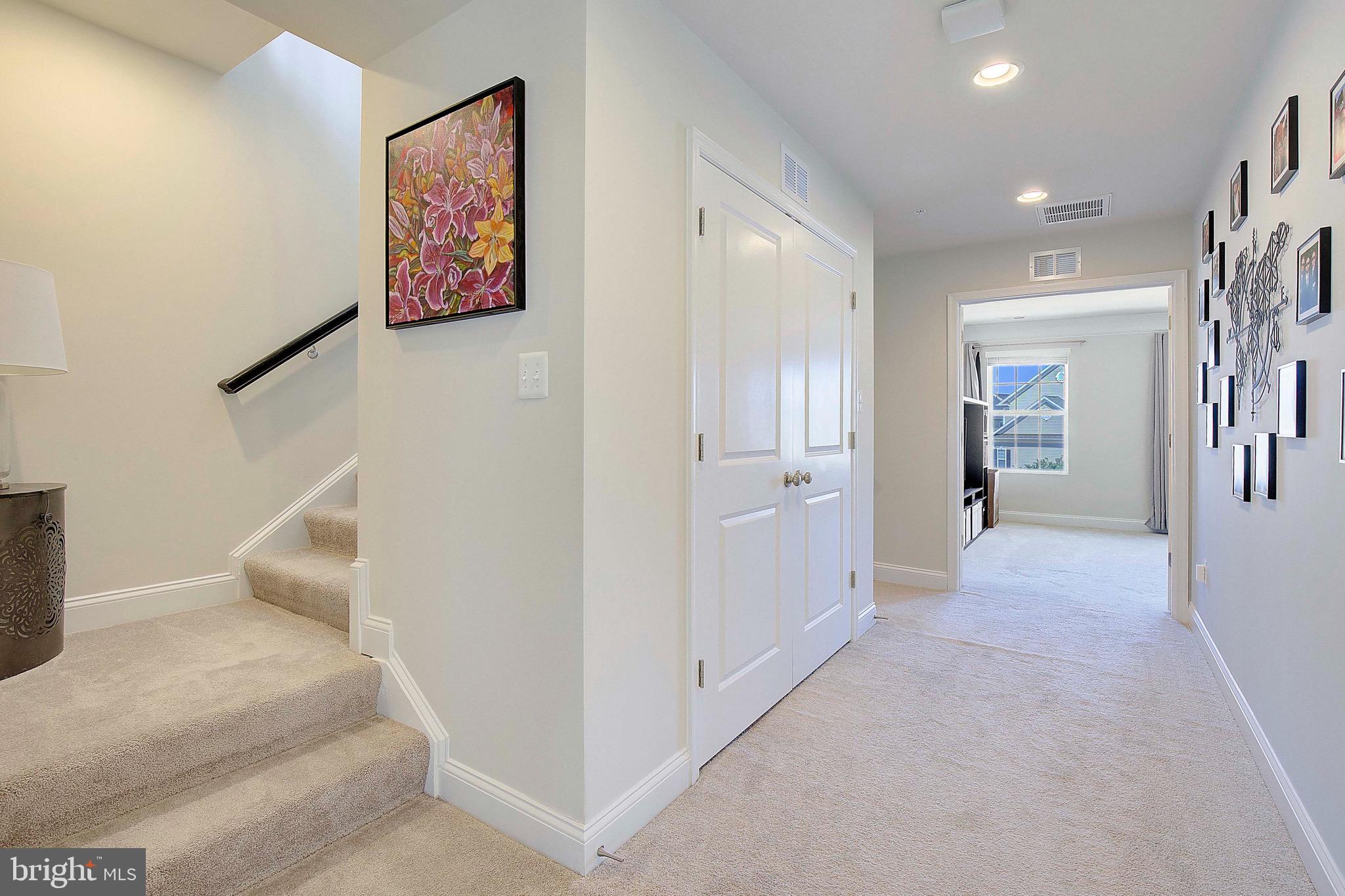 621 CLEAR BLUE LANE