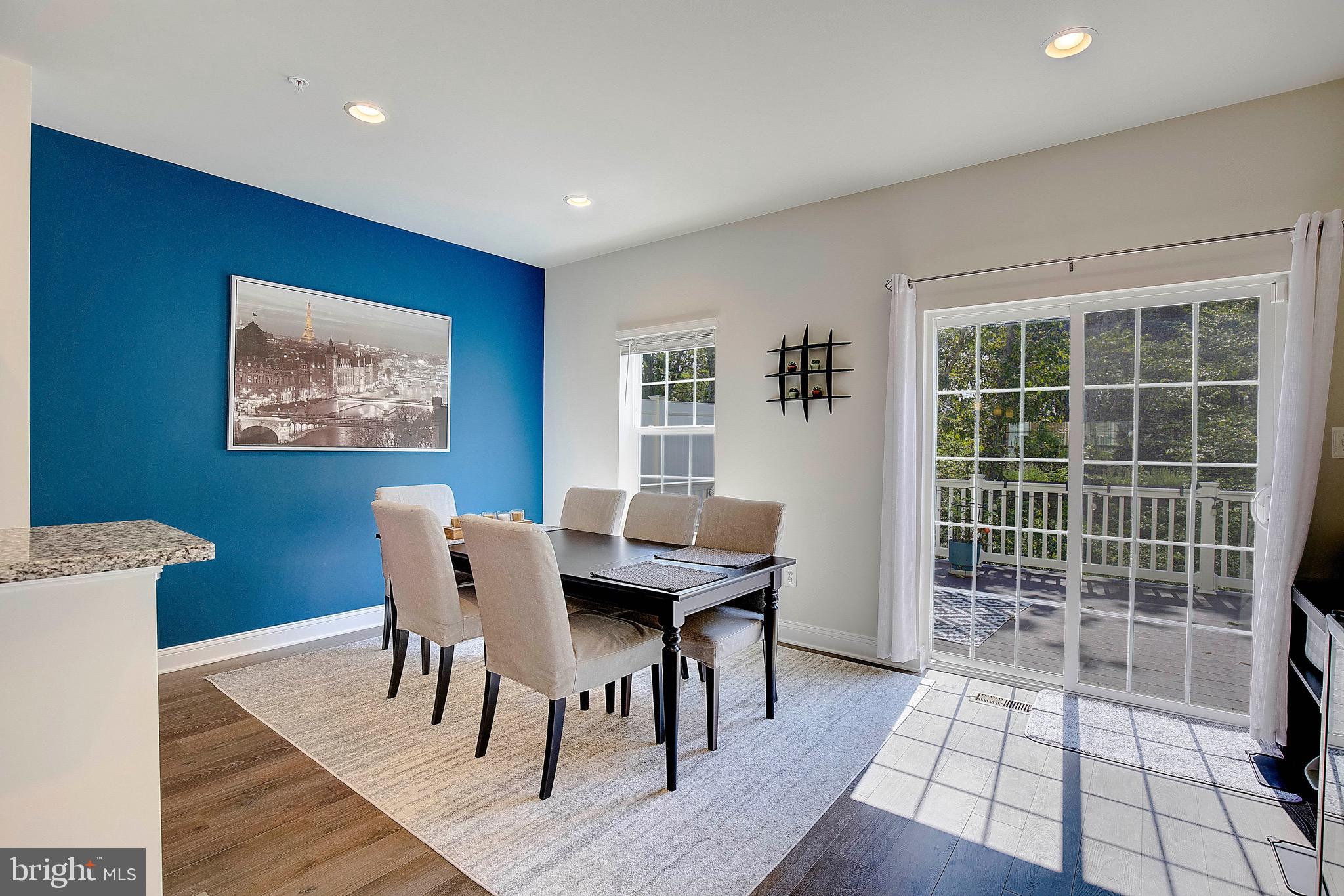 621 CLEAR BLUE LANE