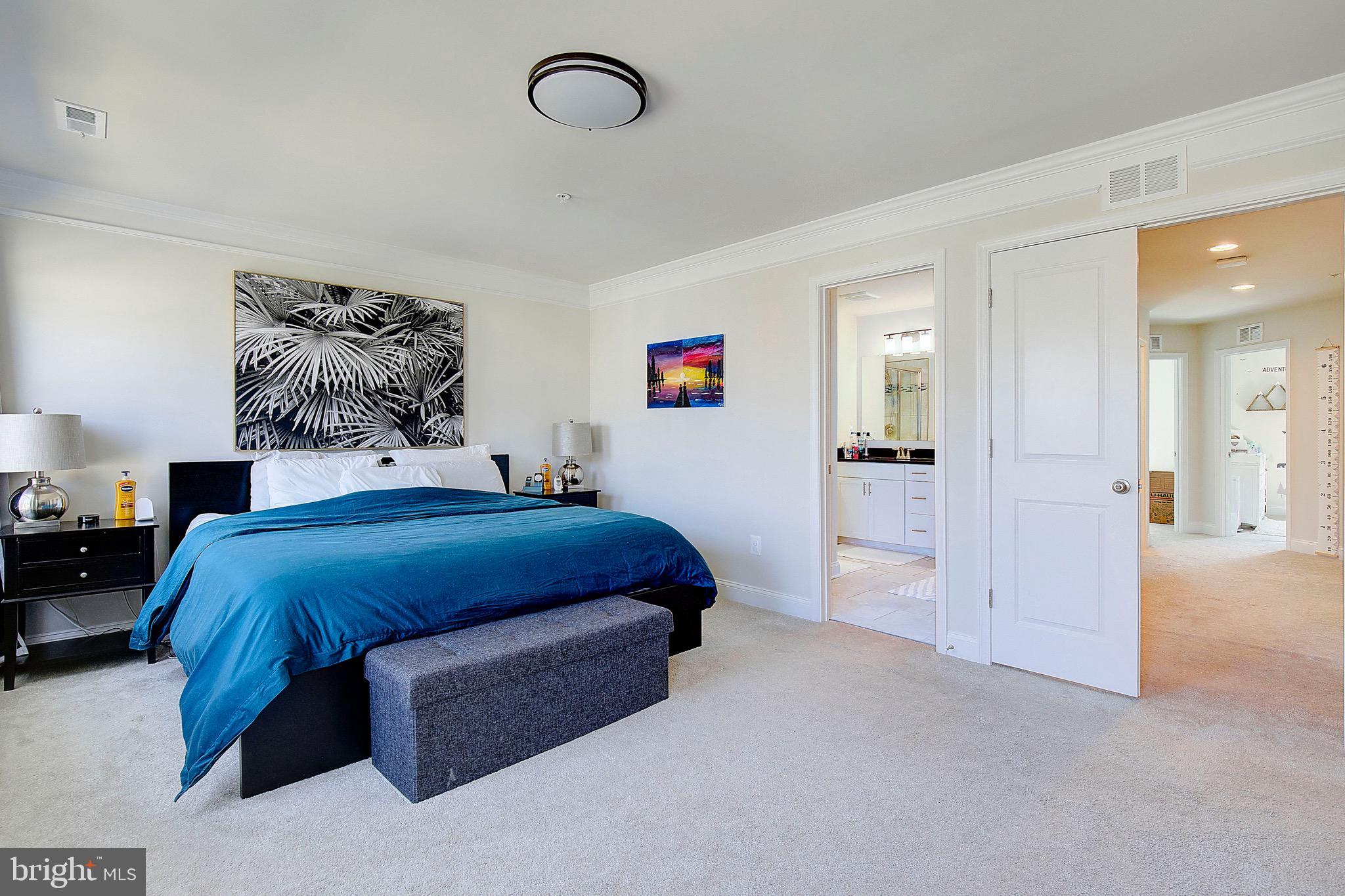 621 CLEAR BLUE LANE