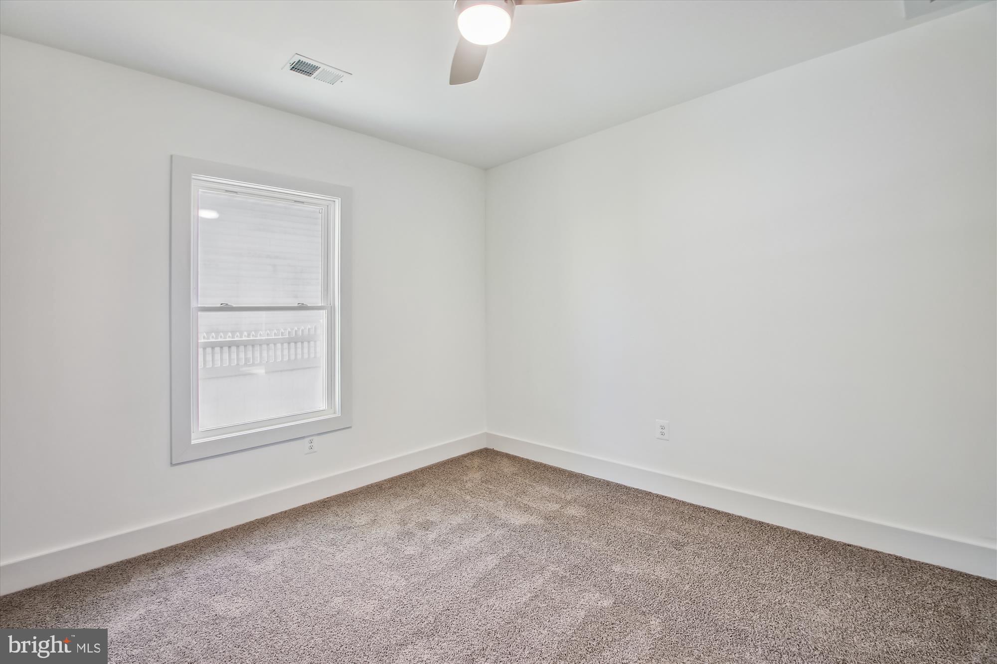 1538 Warfield ROAD