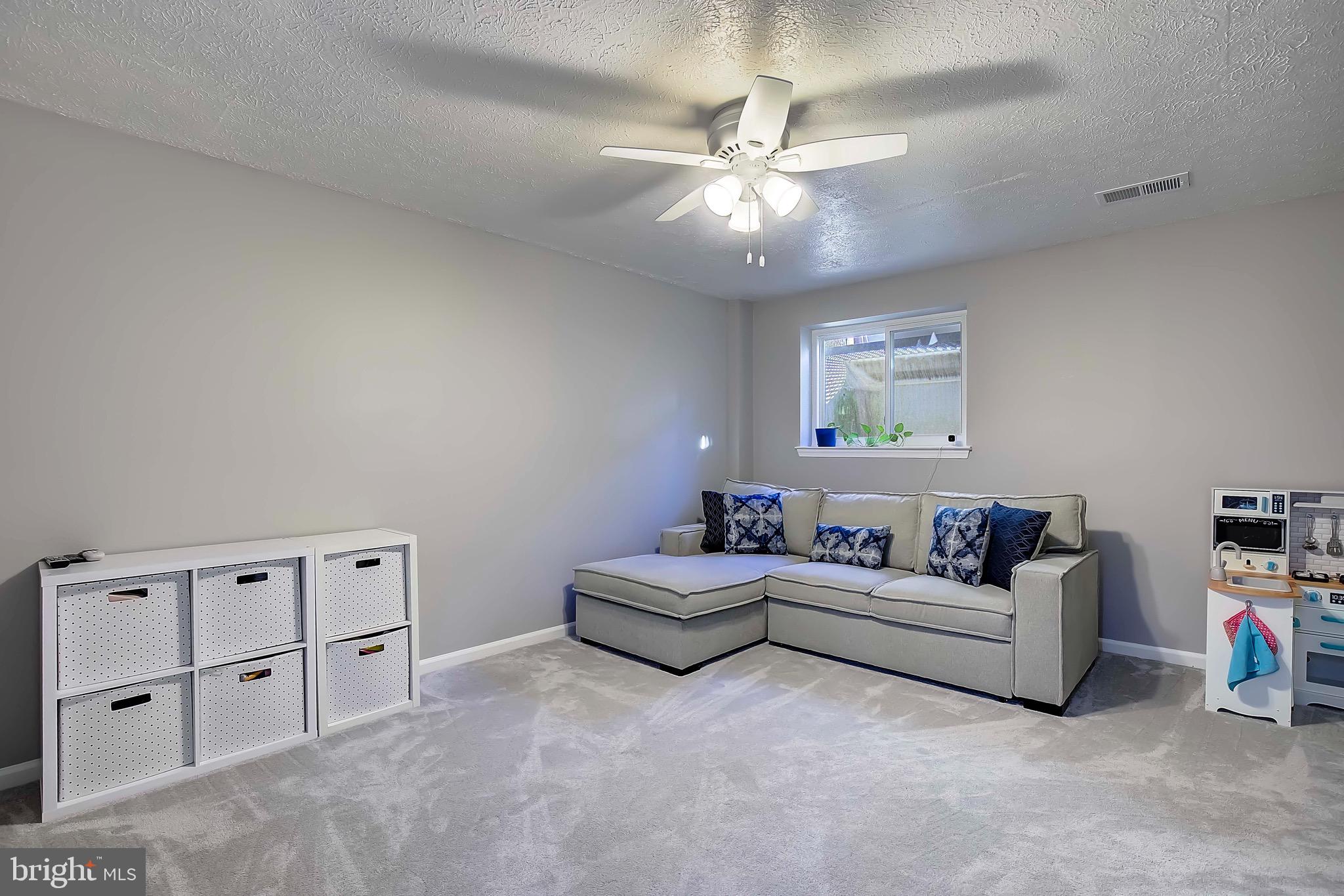 511 Realm COURT E