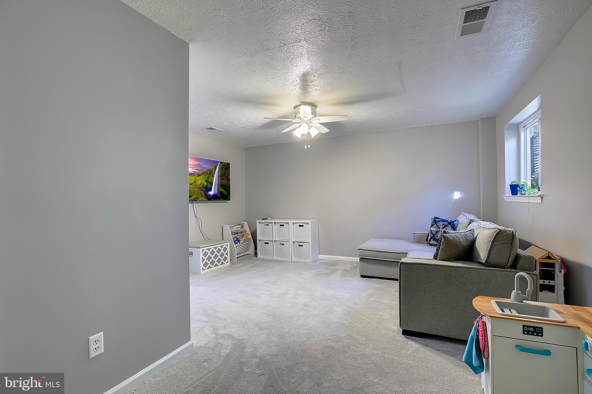 511 Realm COURT E