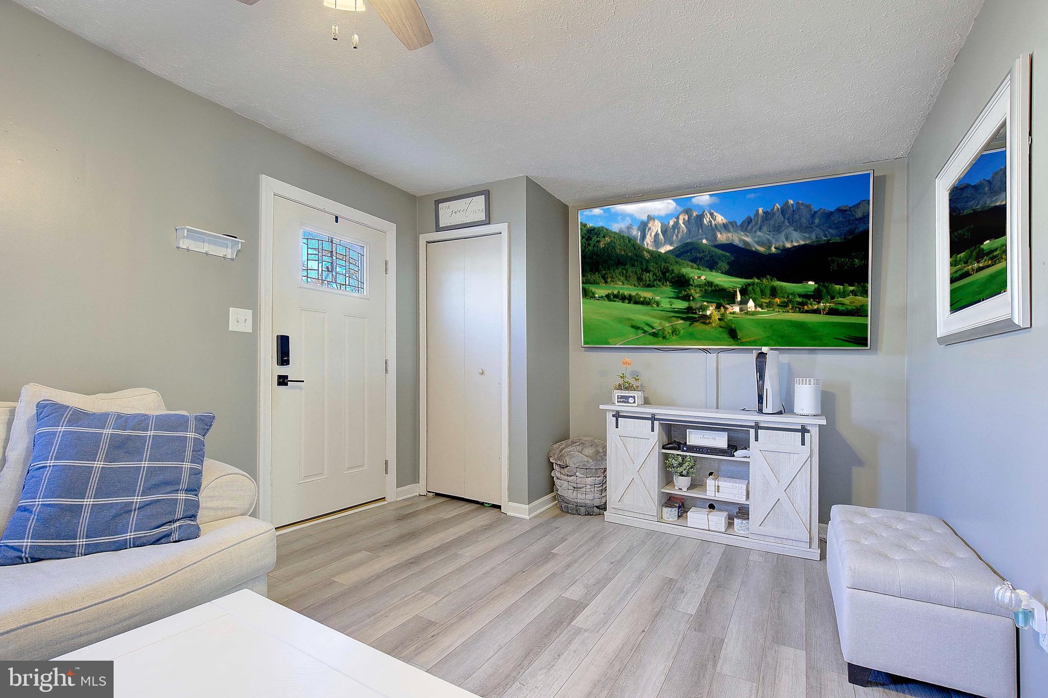511 Realm COURT E