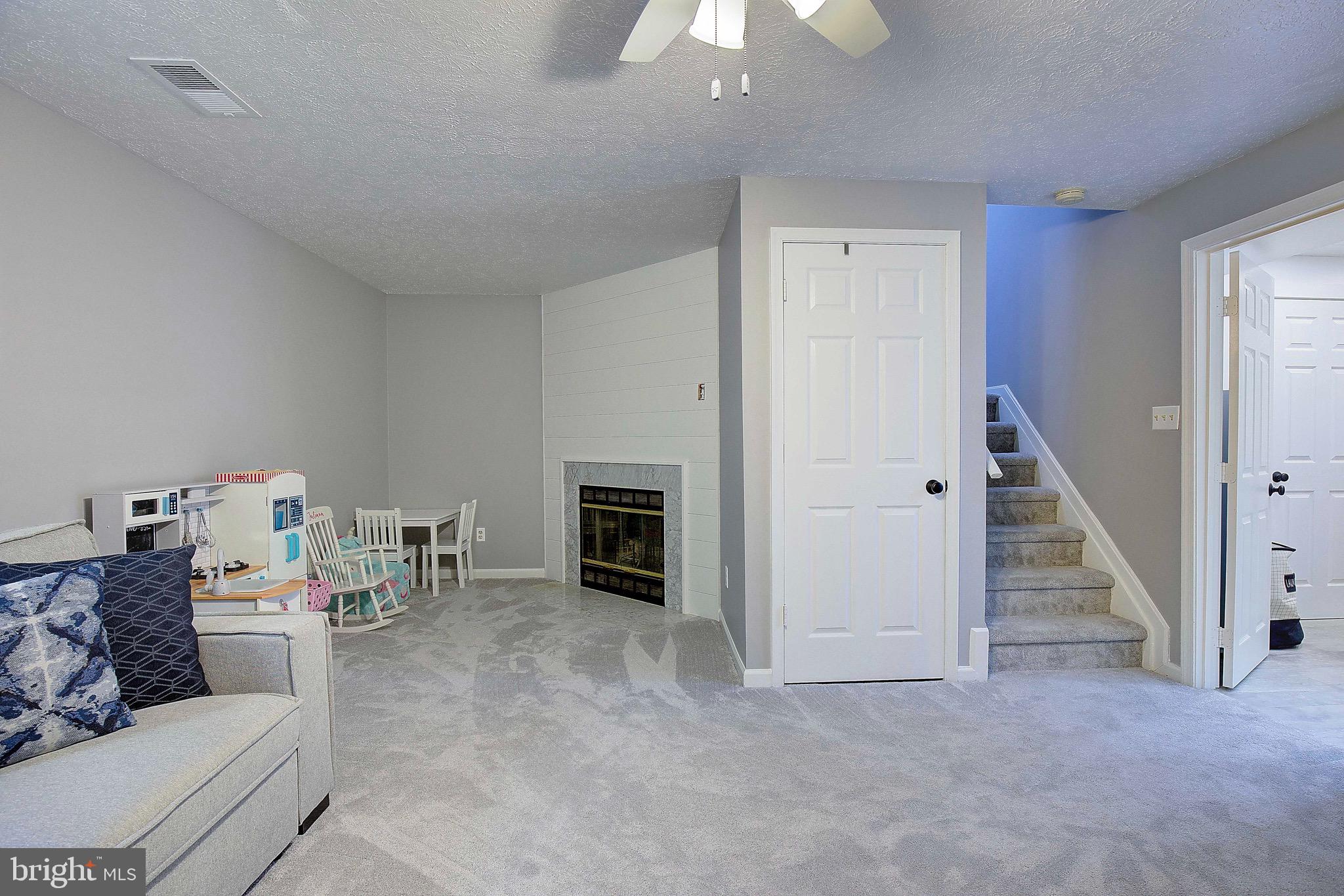 511 Realm COURT E