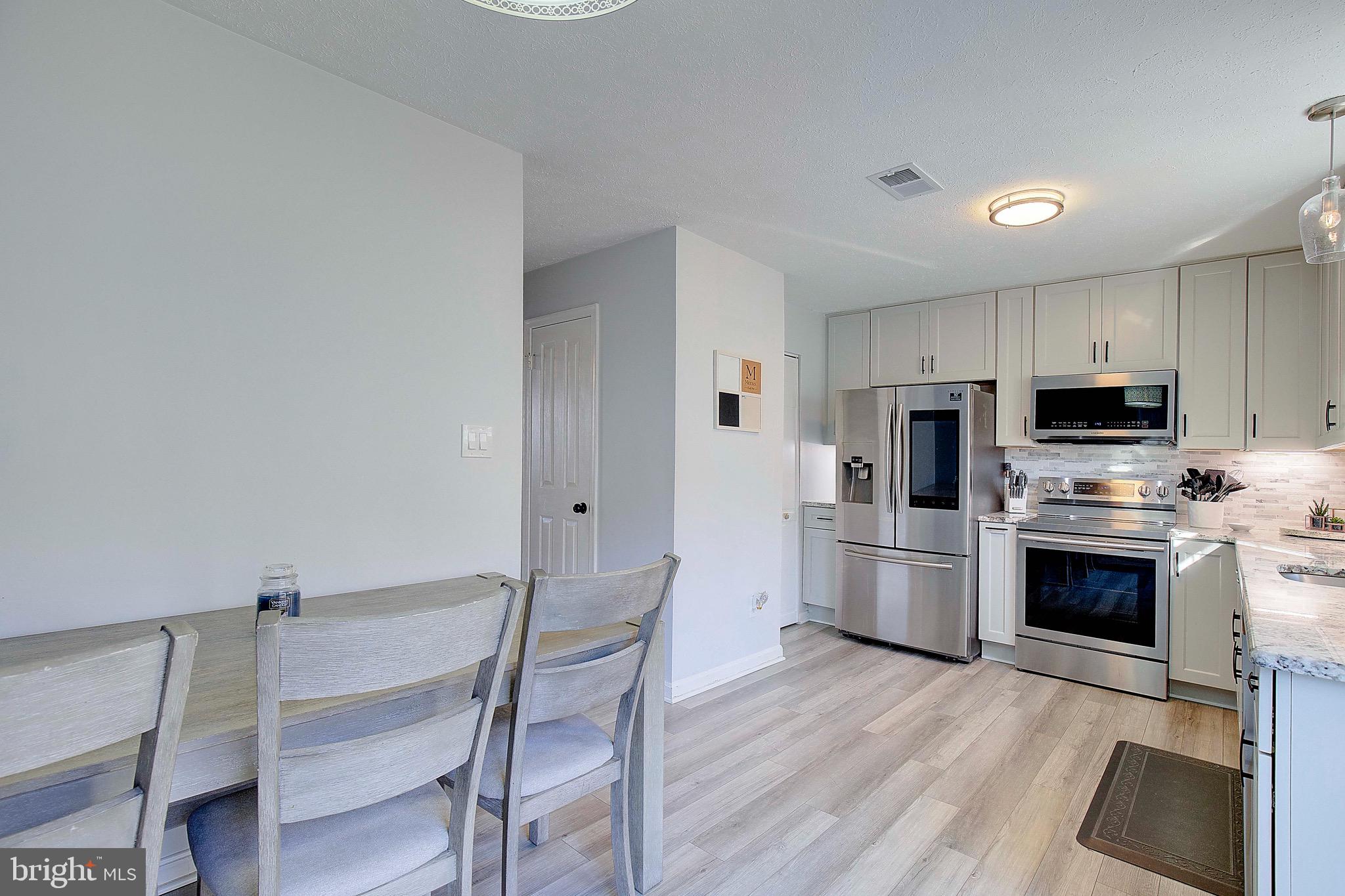 511 Realm COURT E