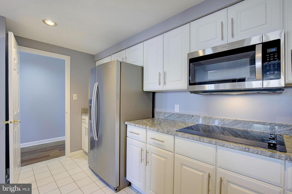 930 Astern Way #207