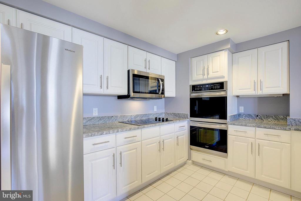 930 Astern Way #207