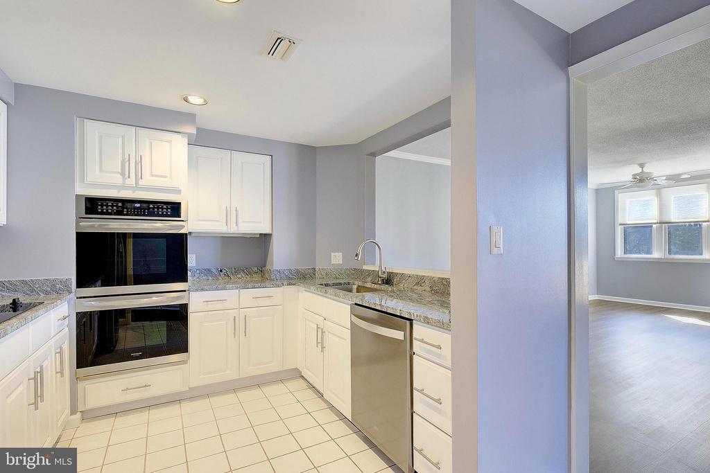 930 Astern Way #207