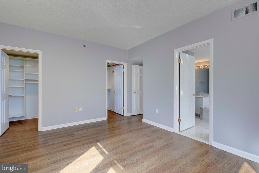 930 Astern Way #207