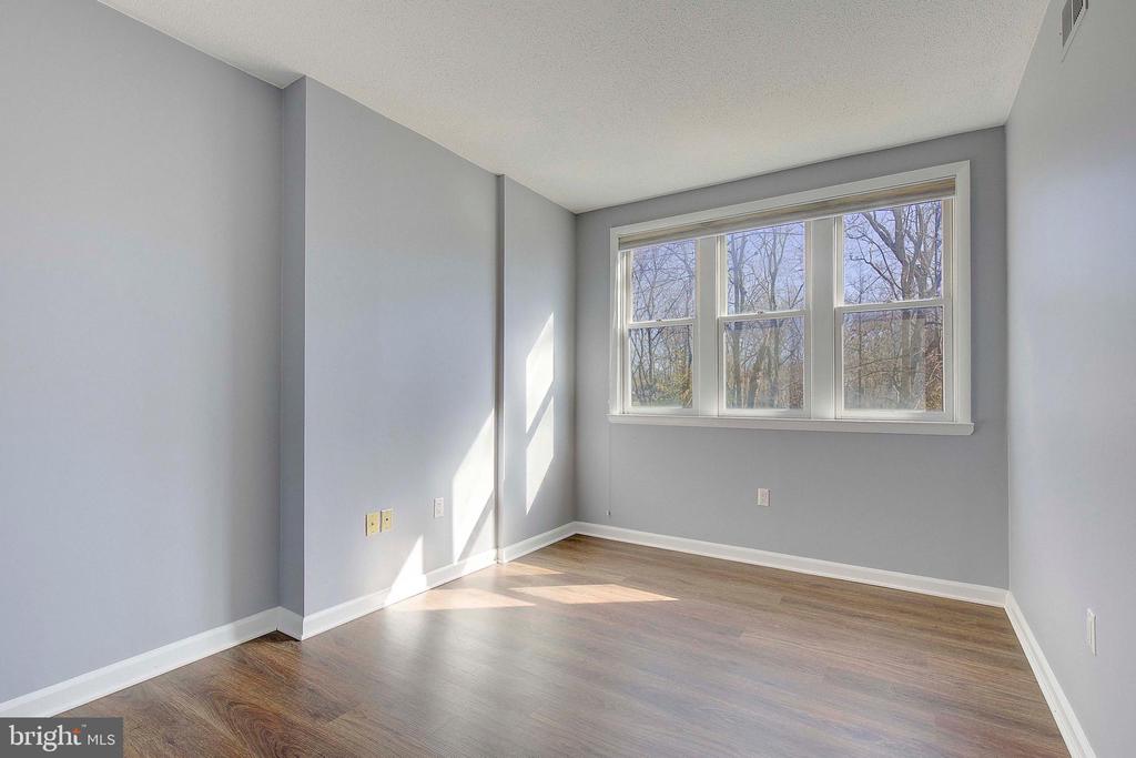 930 Astern Way #207