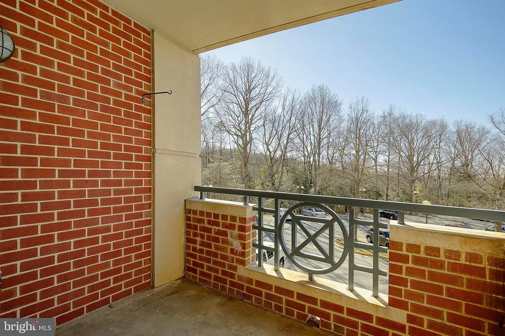 930 Astern Way #207