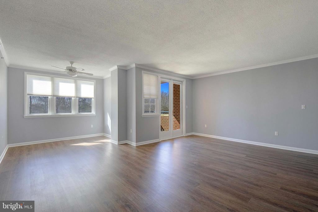 930 Astern Way #207