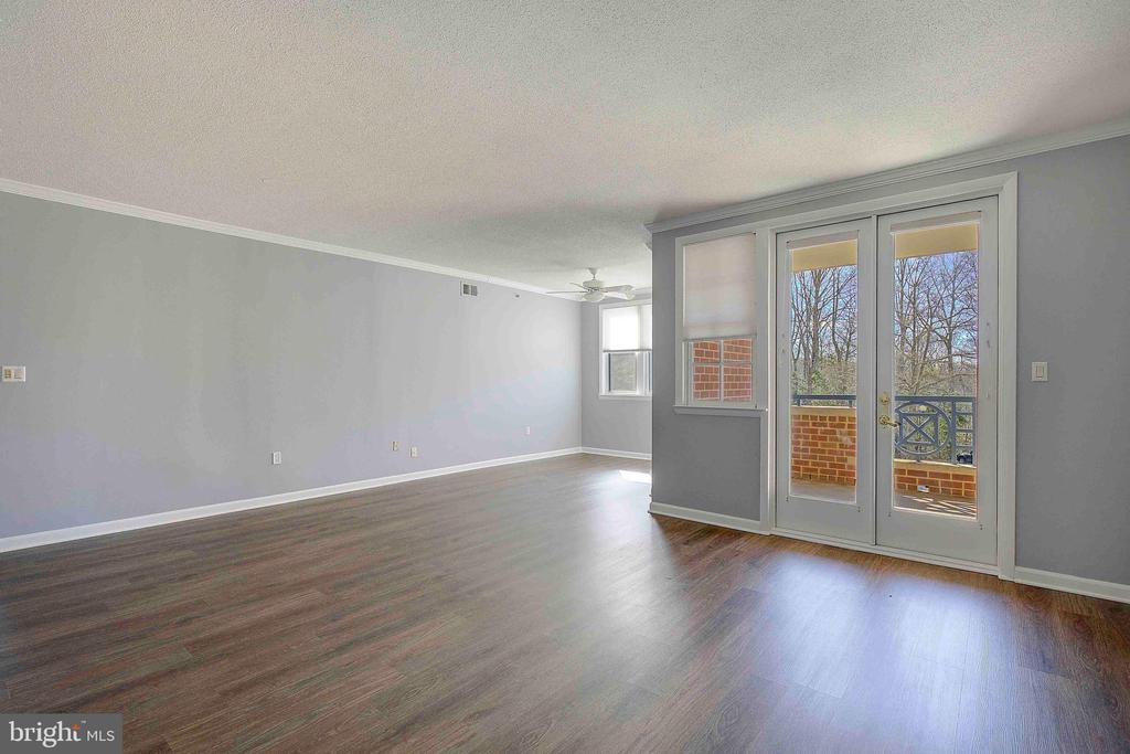 930 Astern Way #207