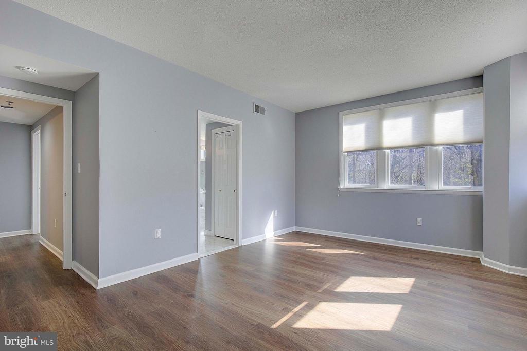930 Astern Way #207